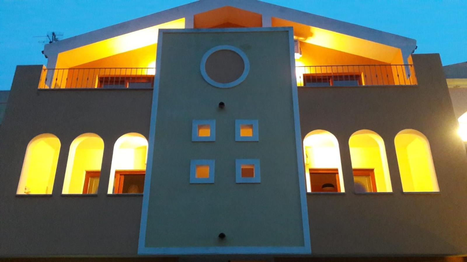 סנטה טרזה גאיורה Residence Lu Brandali מראה חיצוני תמונה